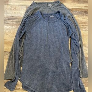 Hollister Ribbed Long Sleeve. Grey & Dark Blue.